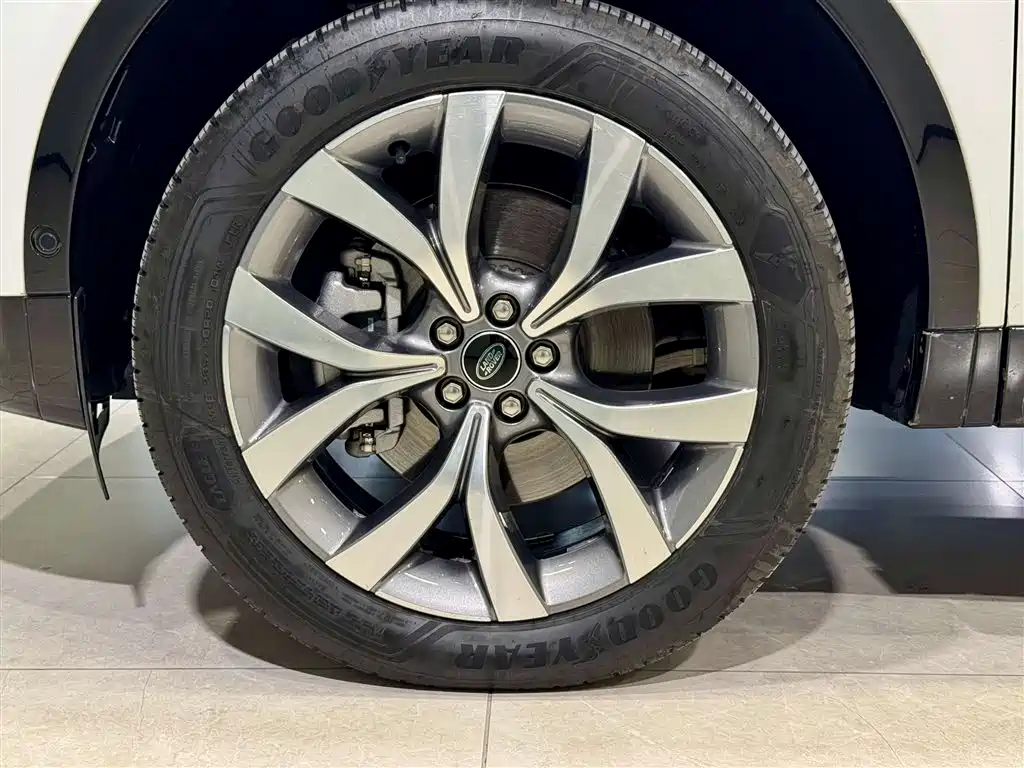 Land Rover Discovery Sport 2024 Luxury Custom Edition