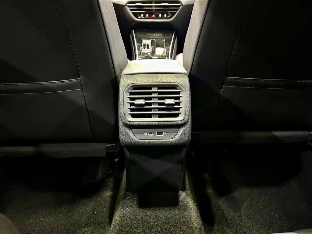 Volkswagen Lamando L 2025 280TSI DSG Cool & Spicy PLUS Edition