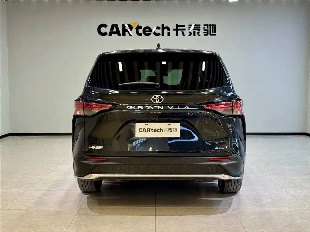 Toyota Granvia 2024 2.5L Hybrid Comfort Edition