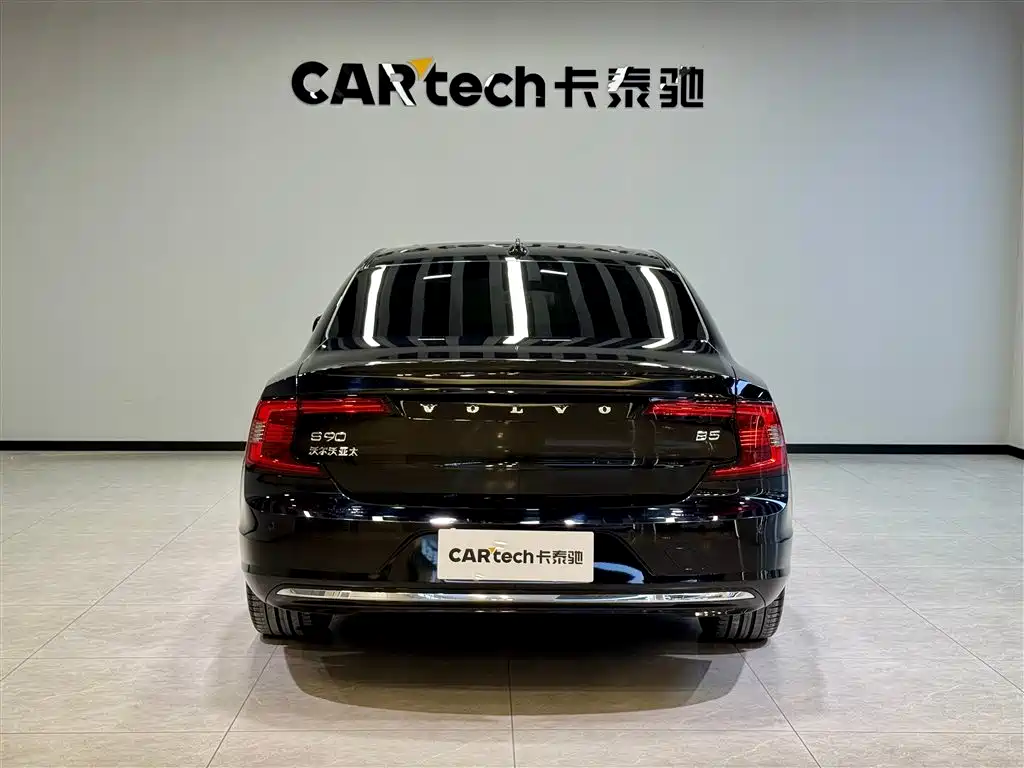 Volvo S90 2025 B5 Zhiyuan Luxury Edition