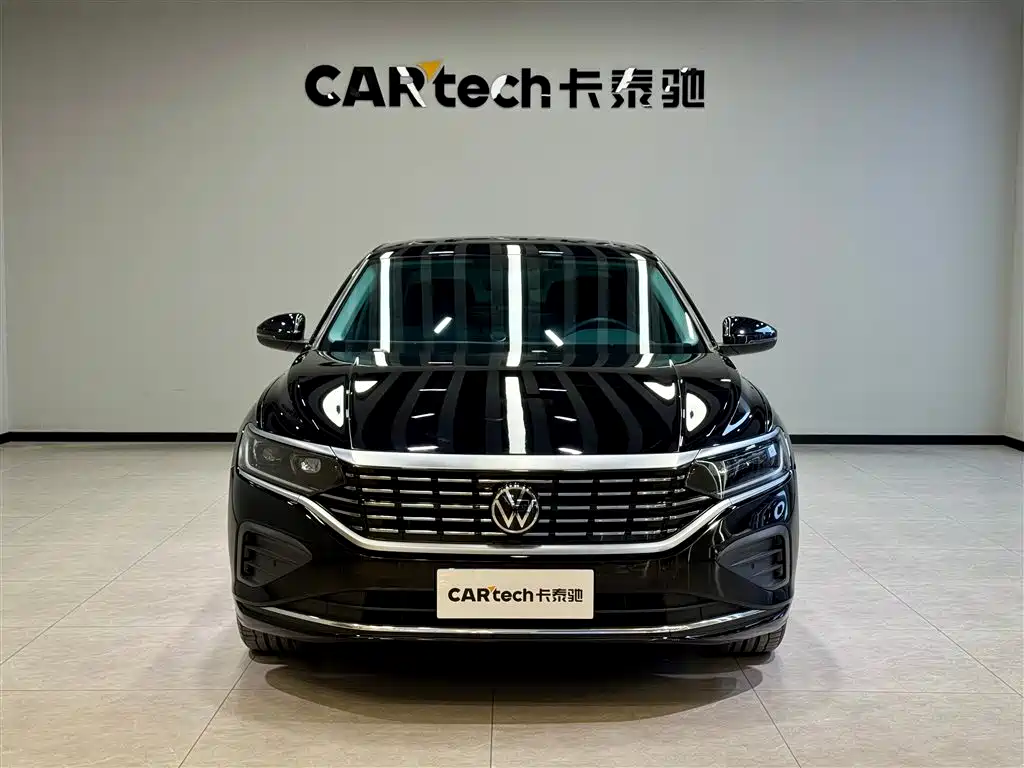 Volkswagen Passat 2025 Elite Edition 330TSI