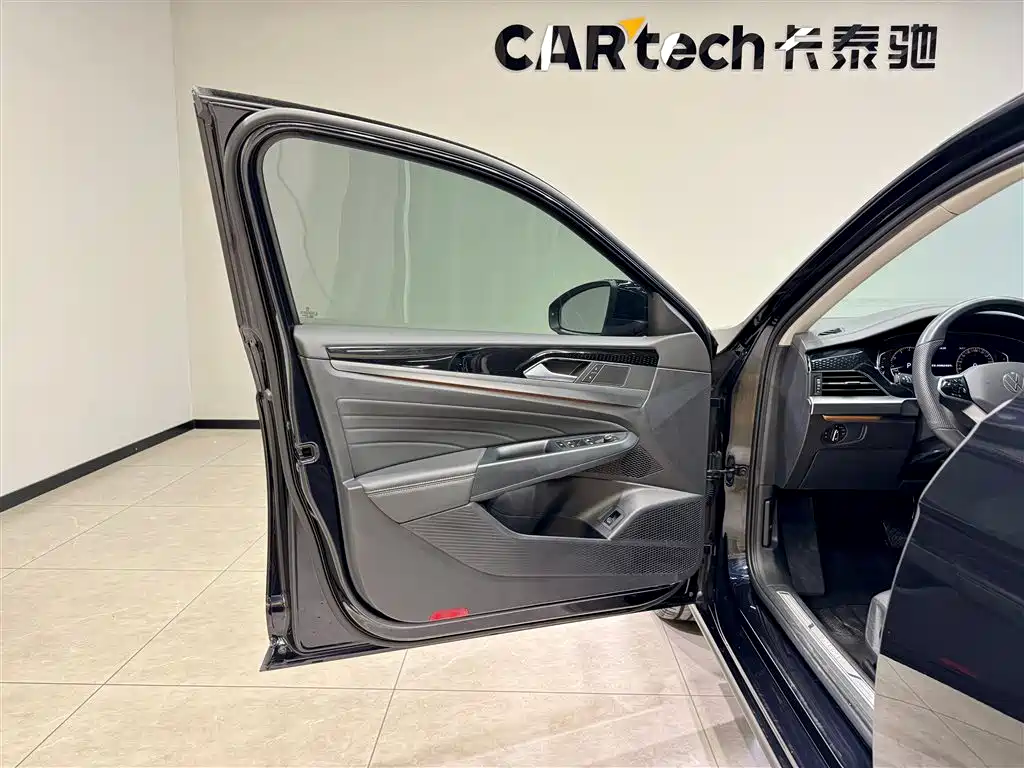 Volkswagen Passat 2024 380TSI Luxury Edition