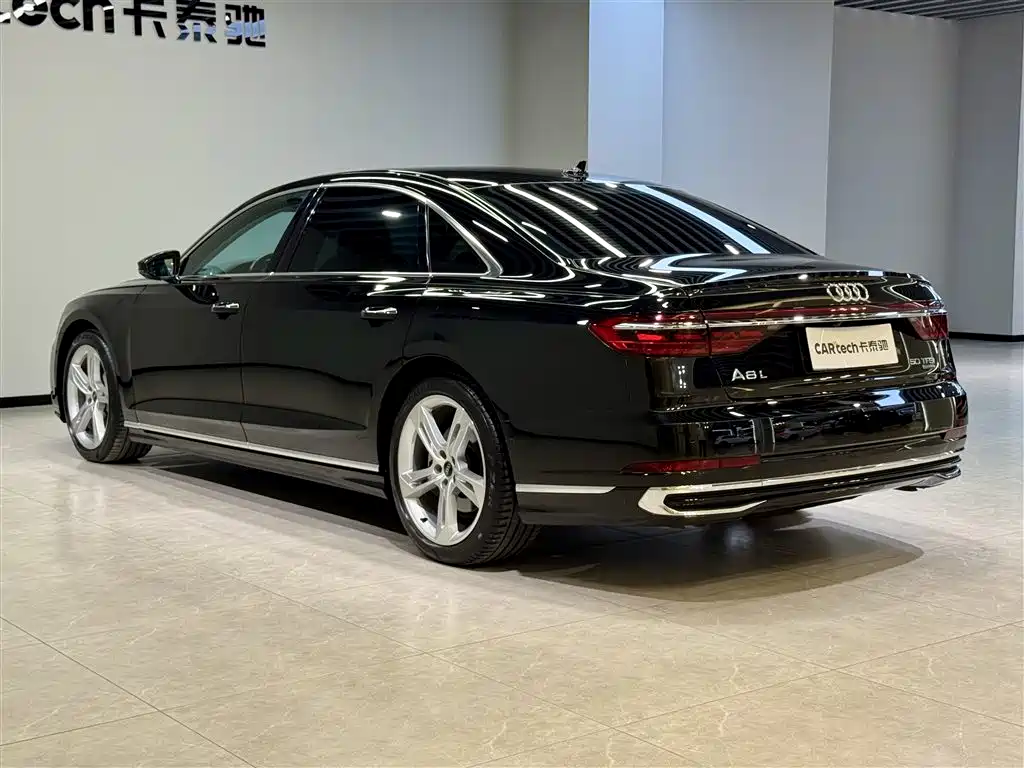Audi A8L 50 TFSI quattro