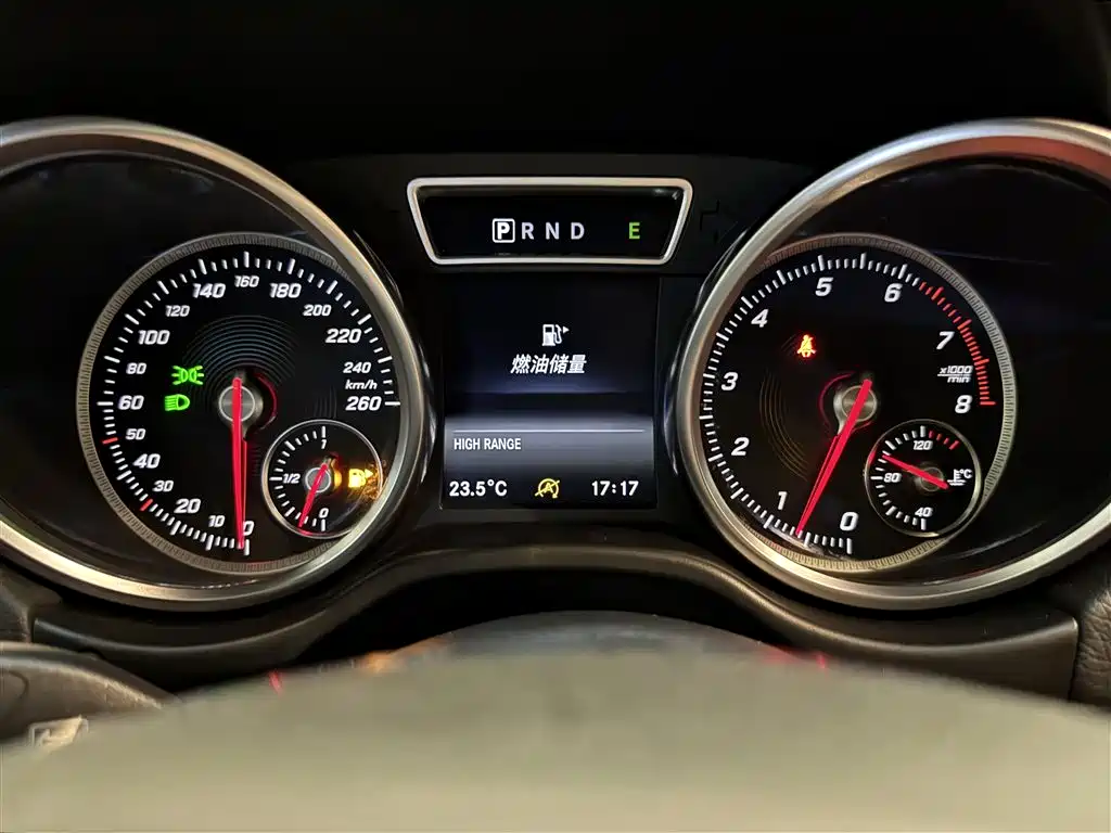 Mercedes-Benz G 500 (2016)