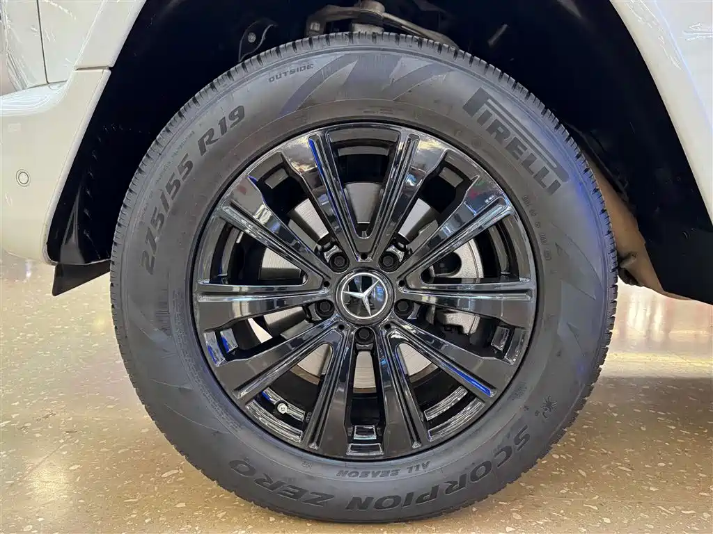 Mercedes-Benz G-Class 2022 G 500