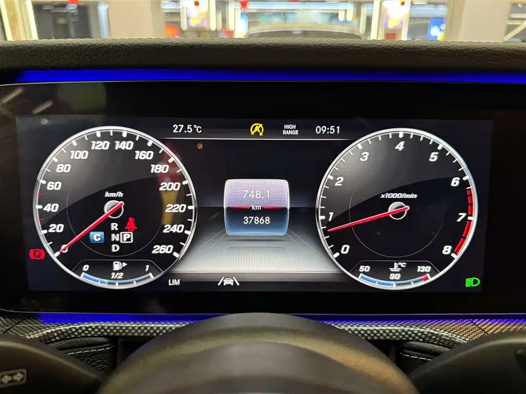 Mercedes-Benz G-Class 2022 G 500