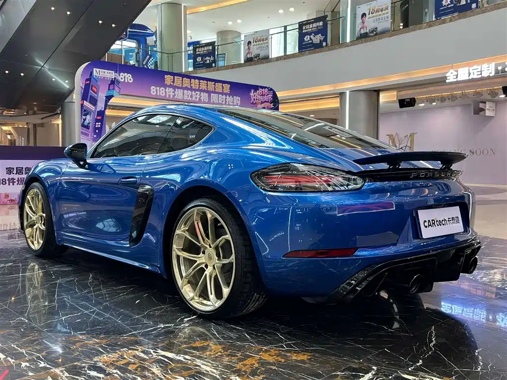 Porsche 718 Cayman