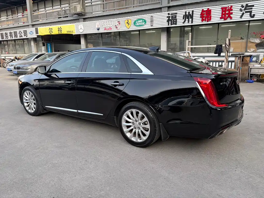 Cadillac XTS 2018 28T Technical