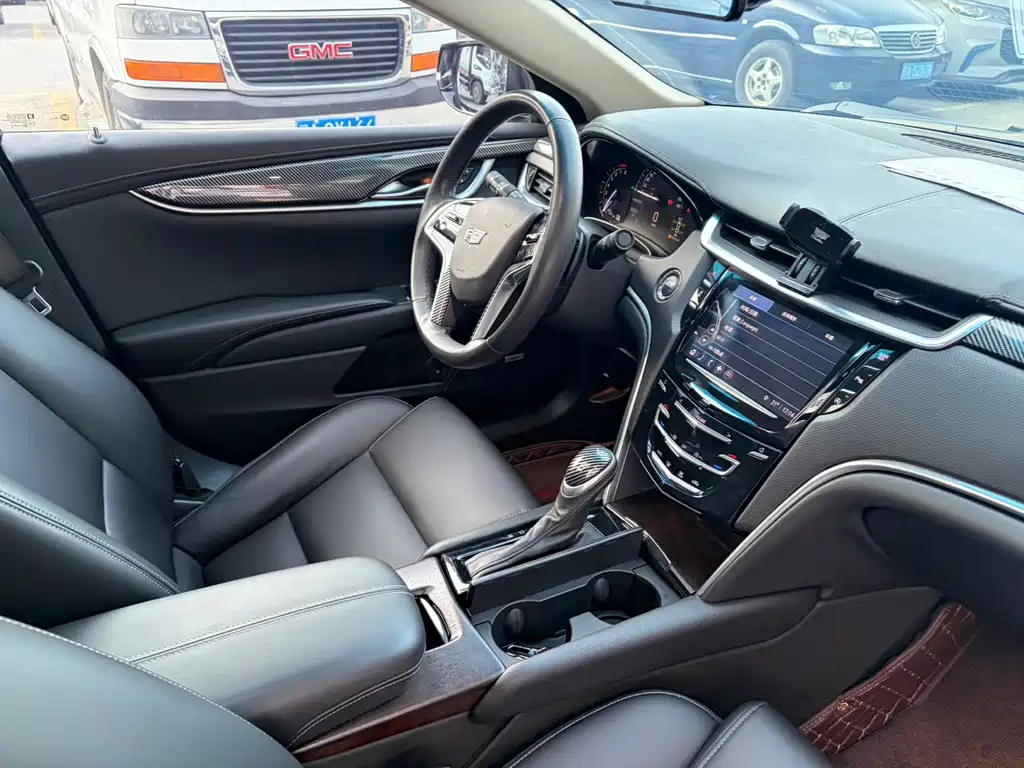 Cadillac XTS 2018 28T Technical