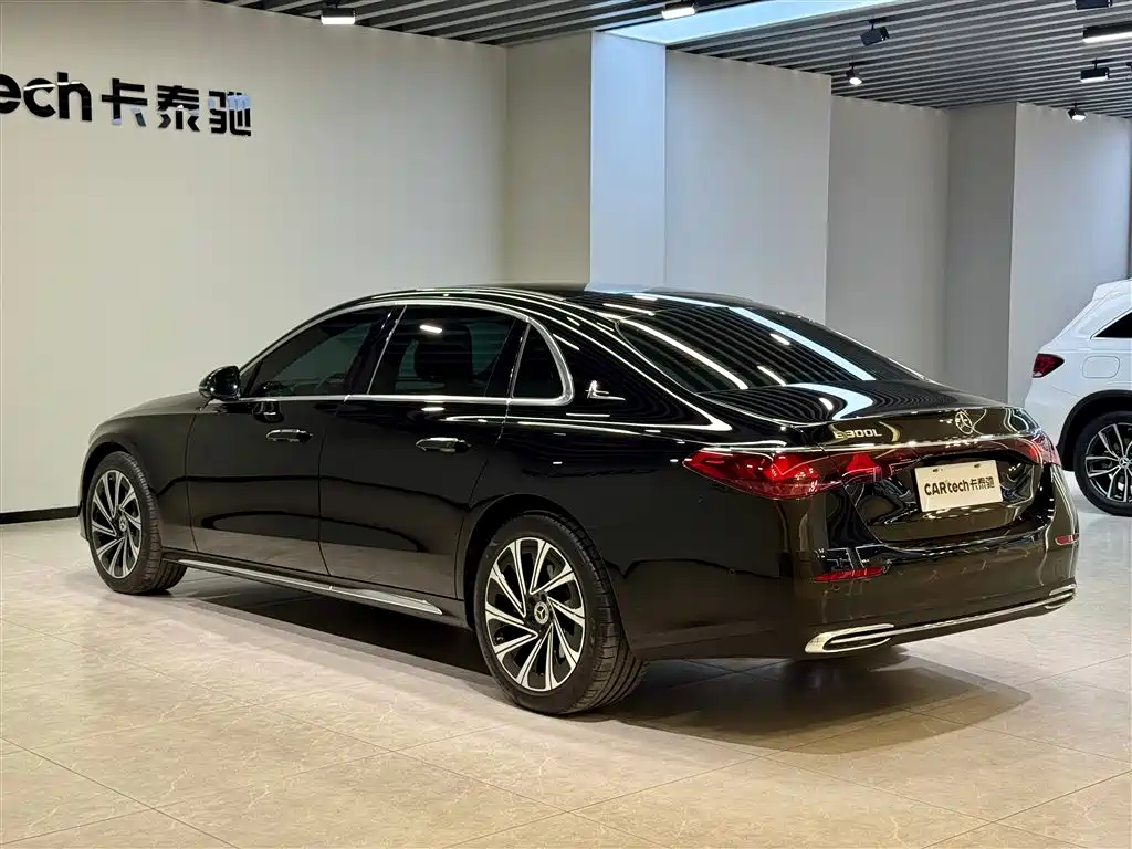 Mercedes-Benz E-Class 2024 E 300 L Luxury