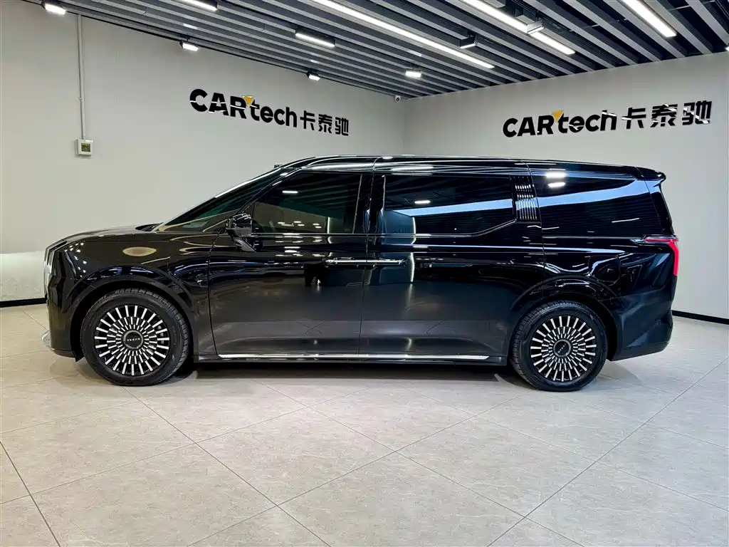 Zeekr 009 2024 7-Seater Aisle Edition AWD 108kWh