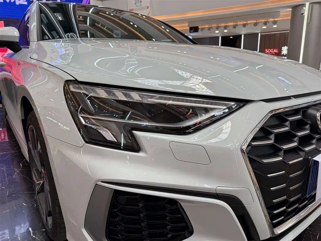 Audi A3L Limousine 2024 35 TFSI Luxury Sport