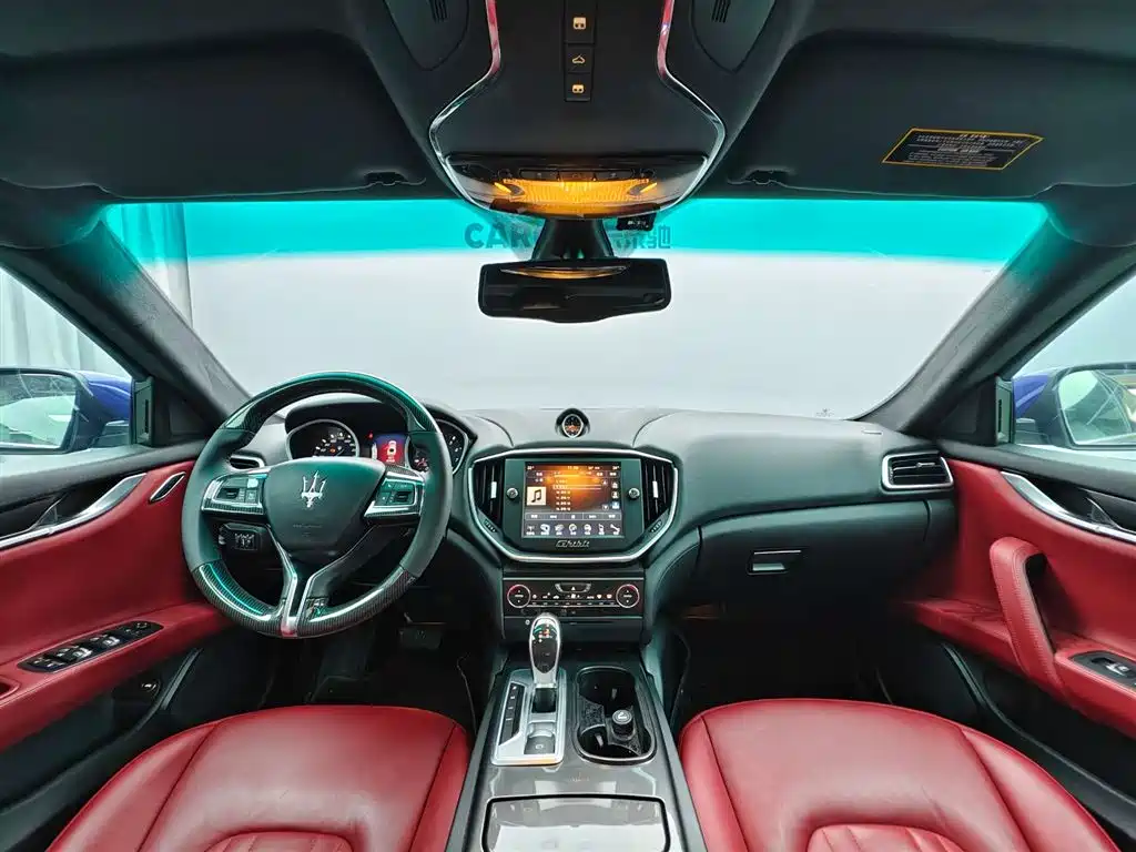 Maserati Ghibli 3.0T Standard Edition