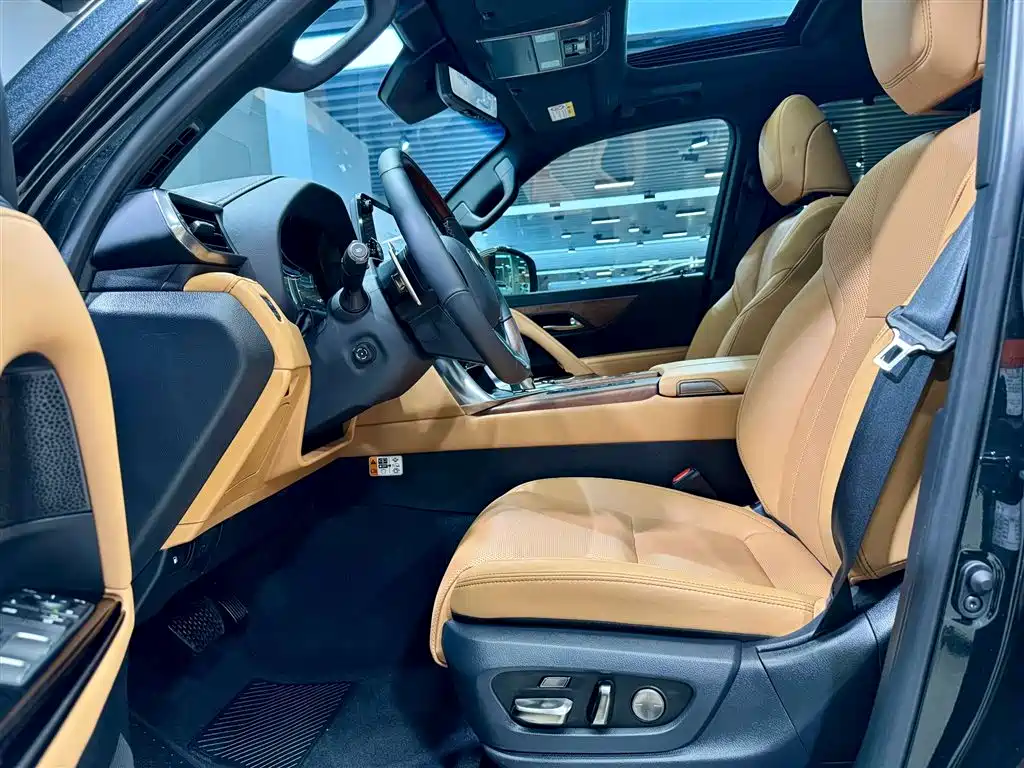 Lexus LX 700h Lingjie Edition 2025