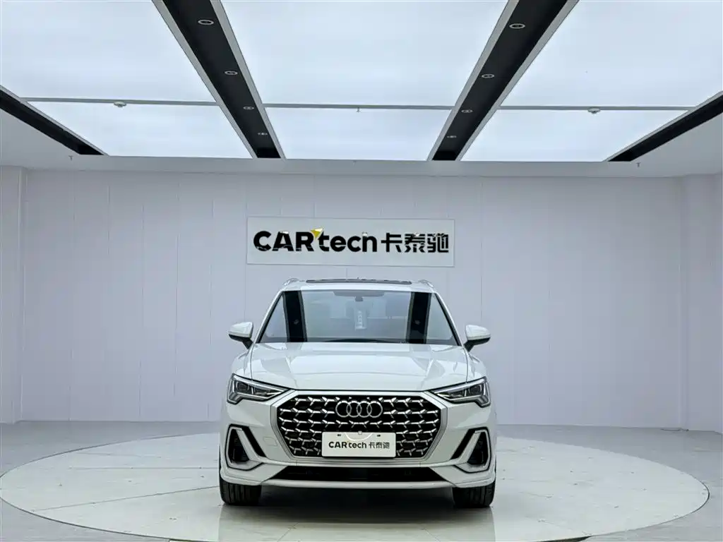 Audi Q3 2024 35 TFSI Fashion Dynamic