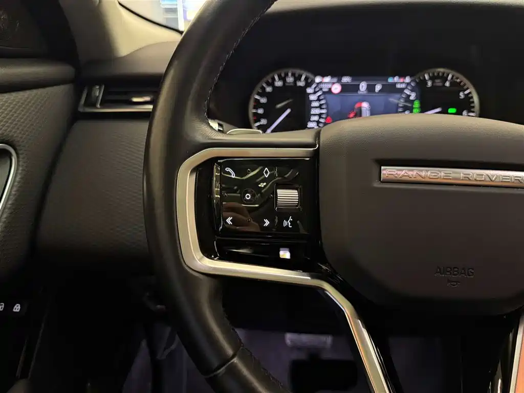 Range Rover Velar 2021 P250