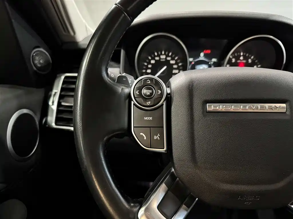 Land Rover Discovery 2018 3.0 SC V6 SE