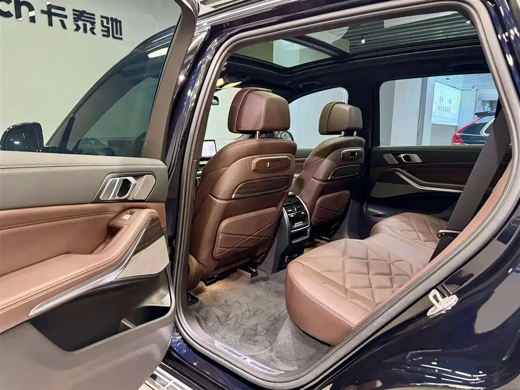 BMW X5 2023 xDrive40Li M Sport Package