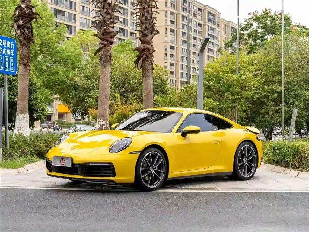 Porsche 911 Carrera