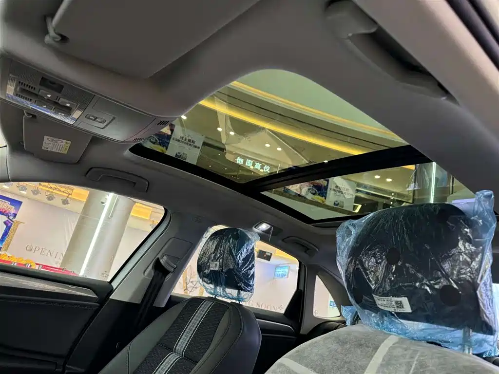Volkswagen Sagitar 2025 Facelift 300TSI DSG Feiyue Edition