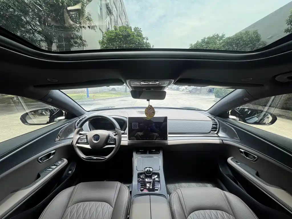 BYD Han 2025 DM-i Intelligent Driving Edition 125KM Premium