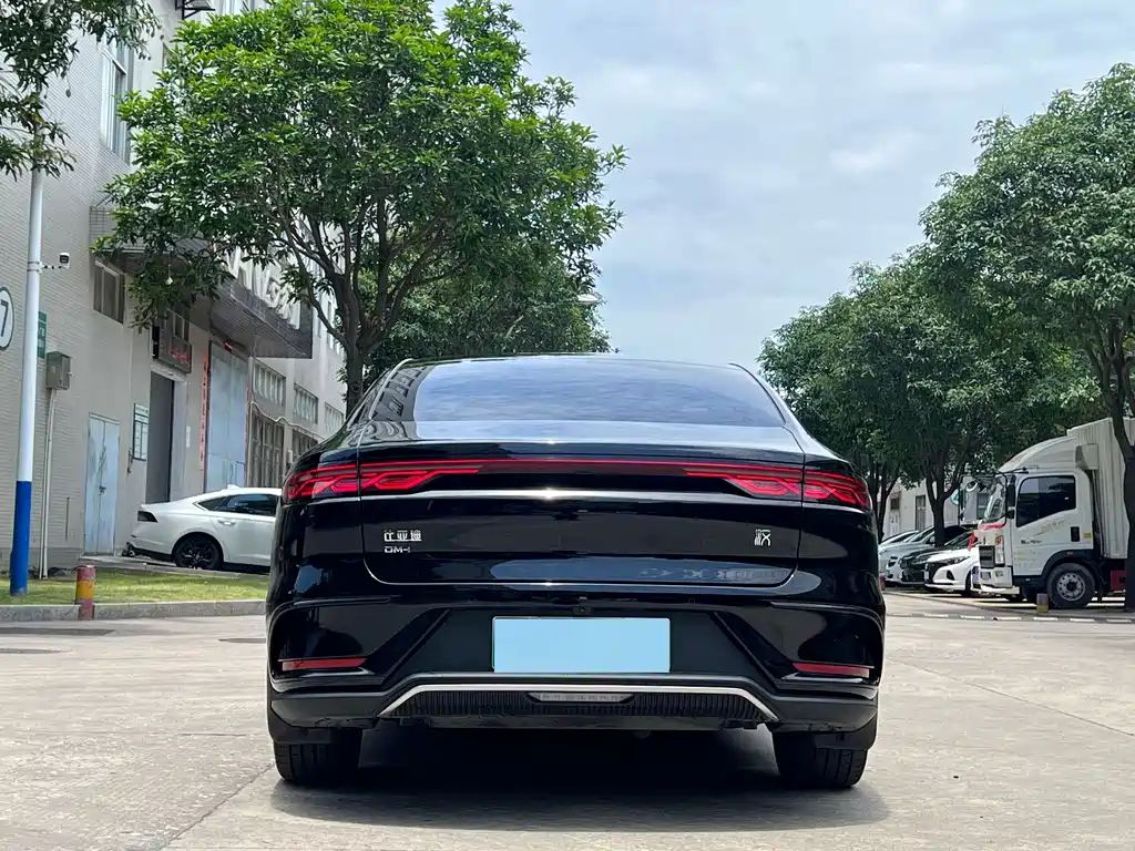 BYD Han 2025 DM-i Intelligent Driving Edition 125KM Premium