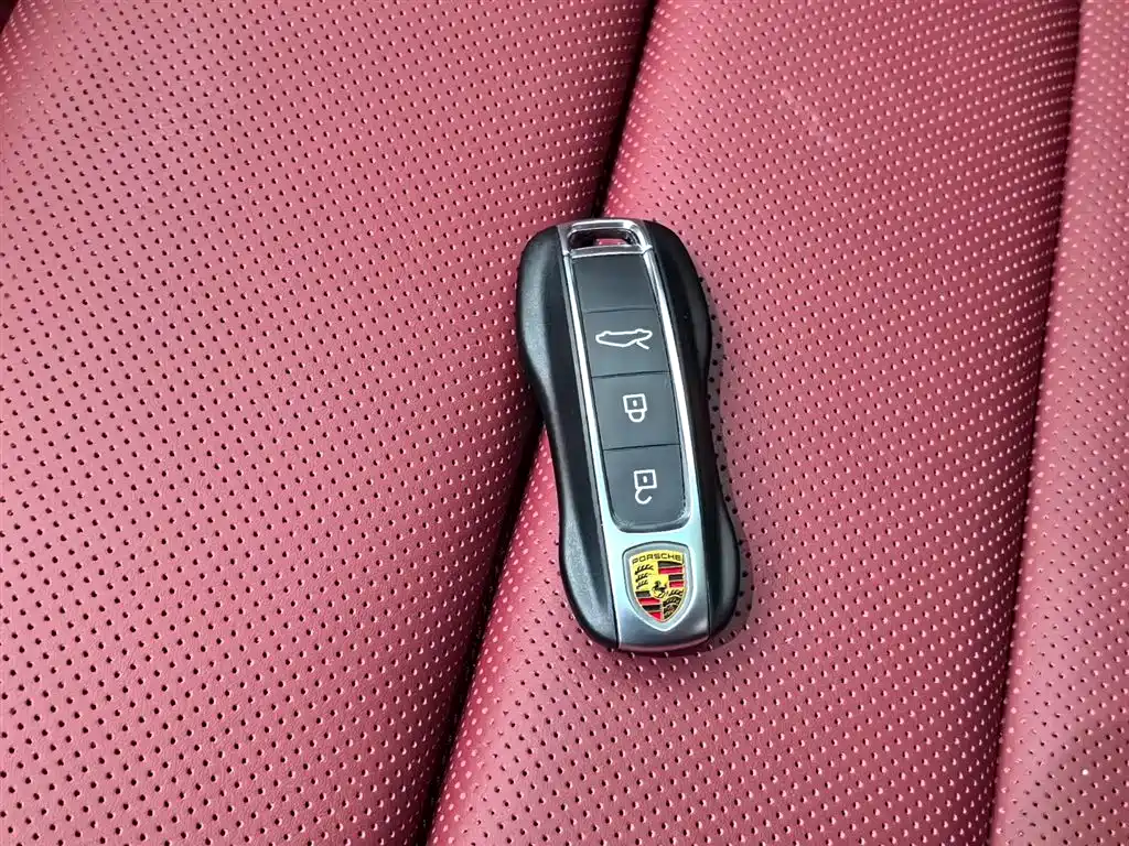 Porsche 911 Carrera S