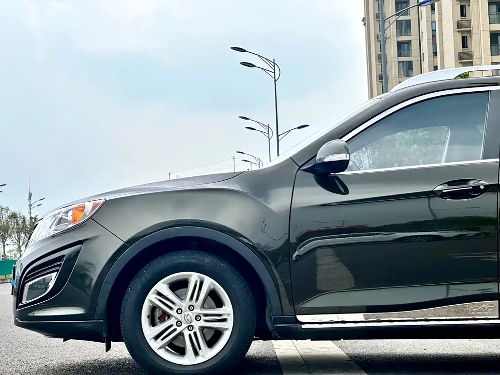 Trumpchi GS5 2014 2.0L Manual FWD Anniversary Edition