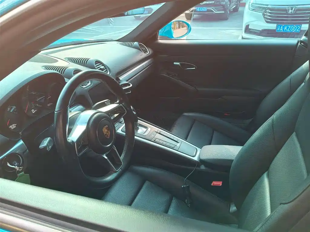 Porsche 718 Cayman 2.0T