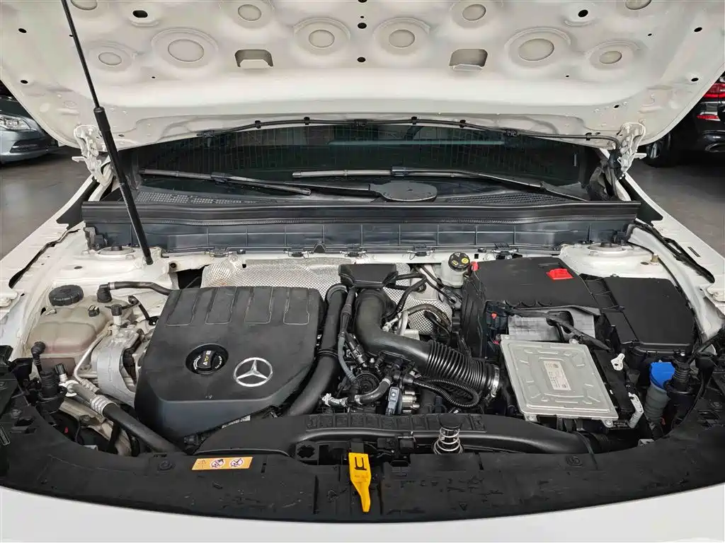 Mercedes-Benz GLB 200 Fashion Edition 2022 Facelift