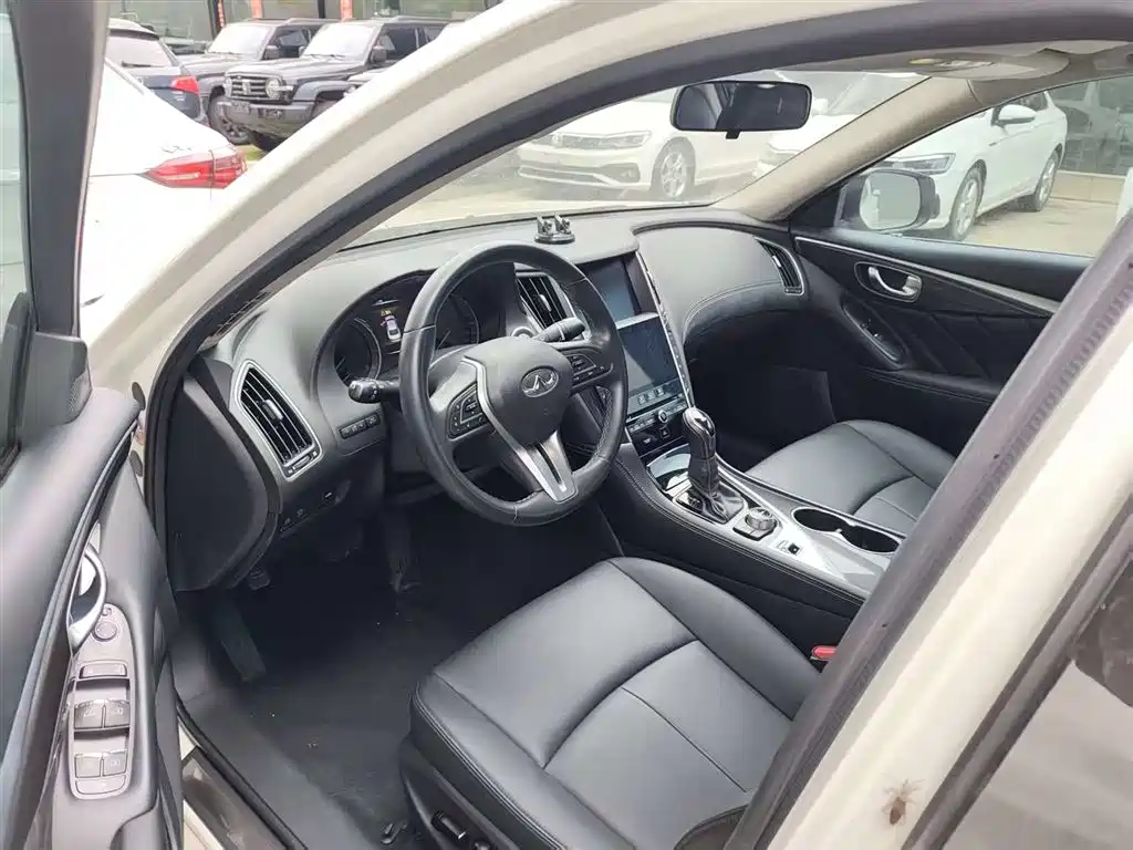 Infiniti Q50L 2022 2.0T Comfort Edition