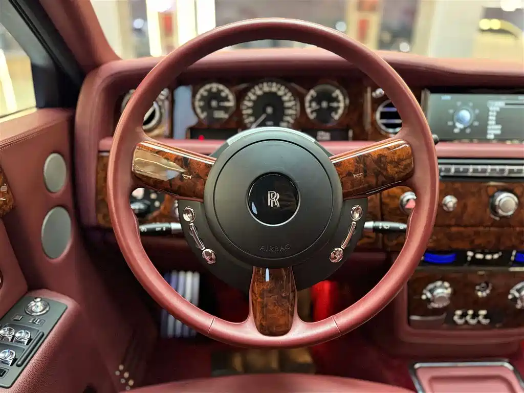 Rolls-Royce Phantom 2013 6.7L Extended Wheelbase EWB
