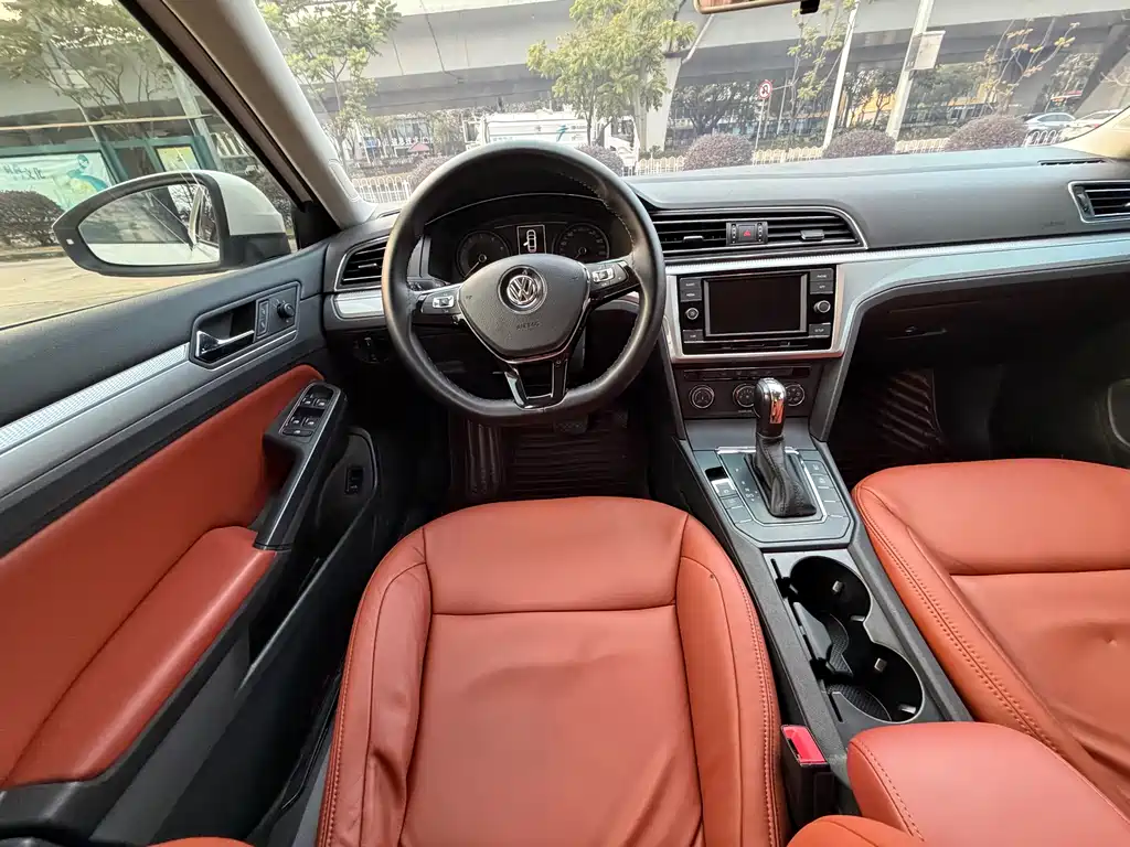 Volkswagen Lamando 2019 230TSI DSG Fashion Edition China VI