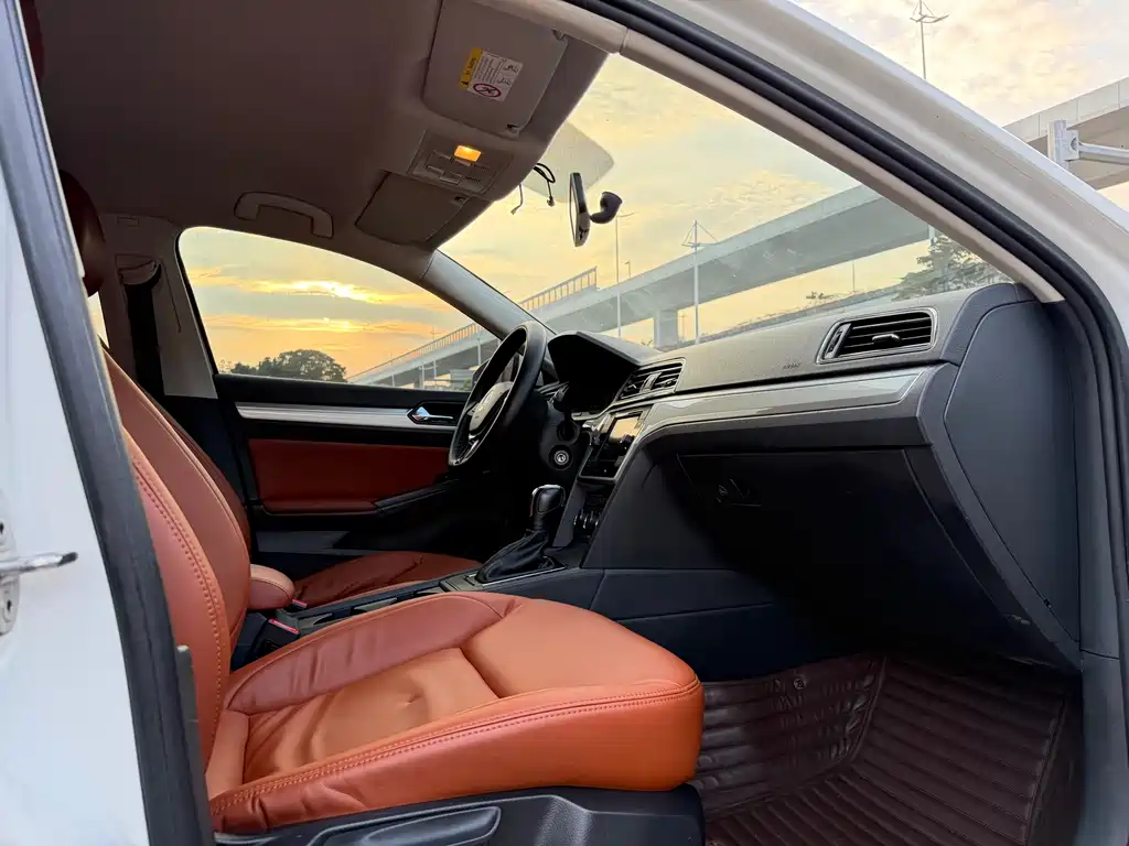 Volkswagen Lamando 2019 230TSI DSG Fashion Edition China VI