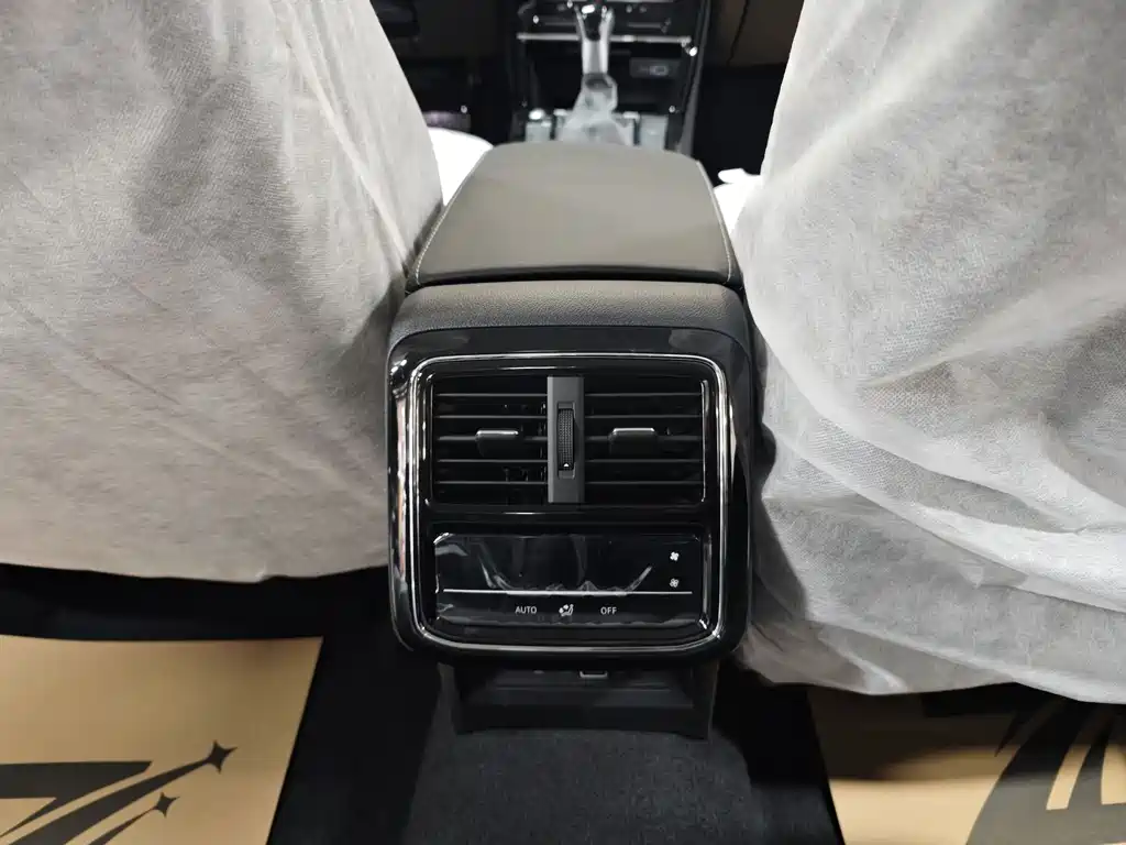 Volkswagen Passat PHEV 2025 430PHEV Hybrid Business Edition
