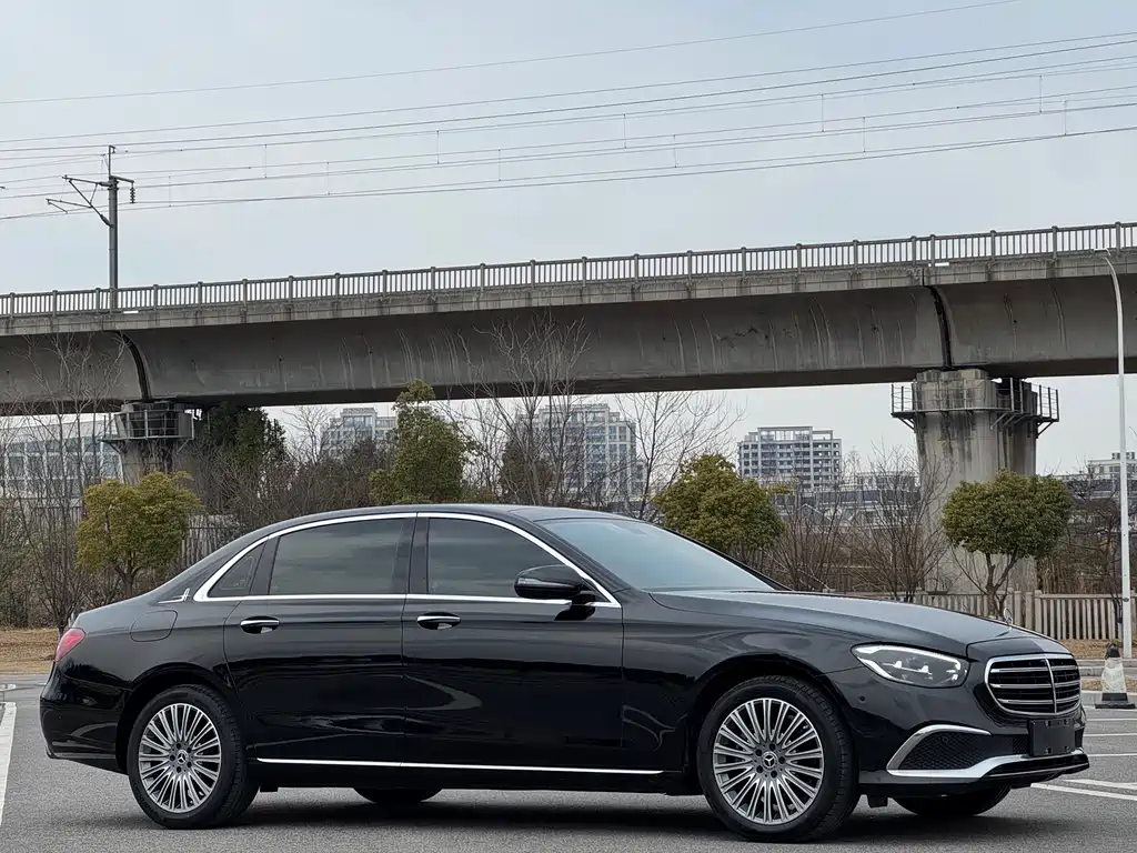 Mercedes-Benz E-Class 2022 E 300 L Luxury