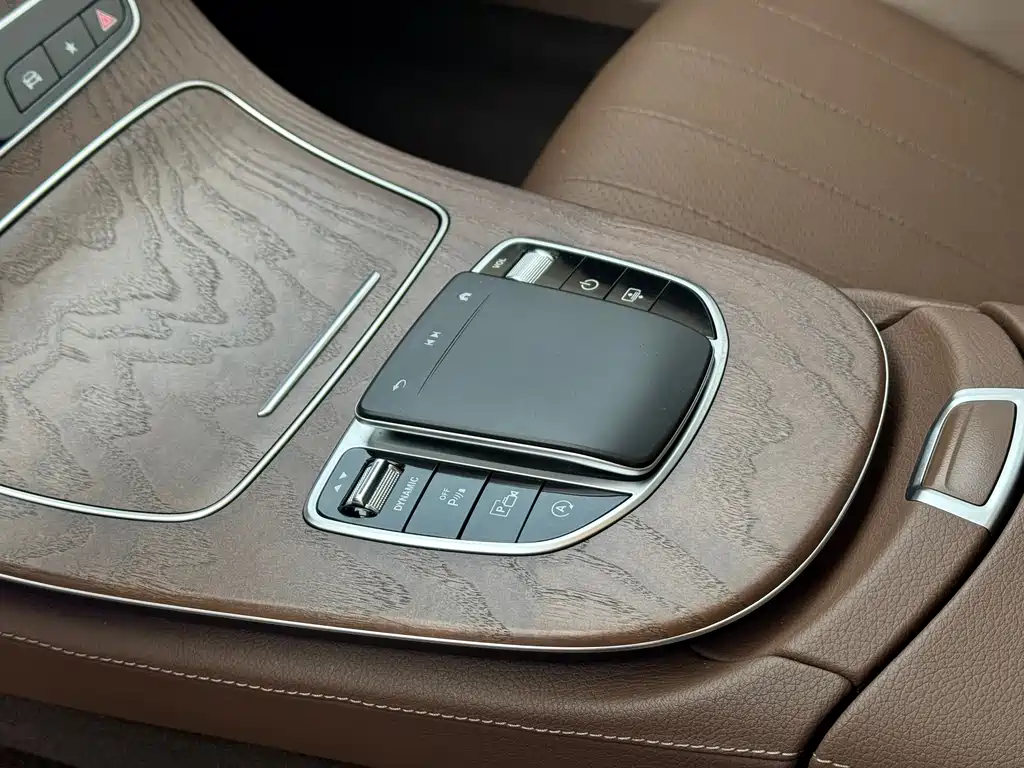 Mercedes-Benz E-Class 2022 E 300 L Luxury