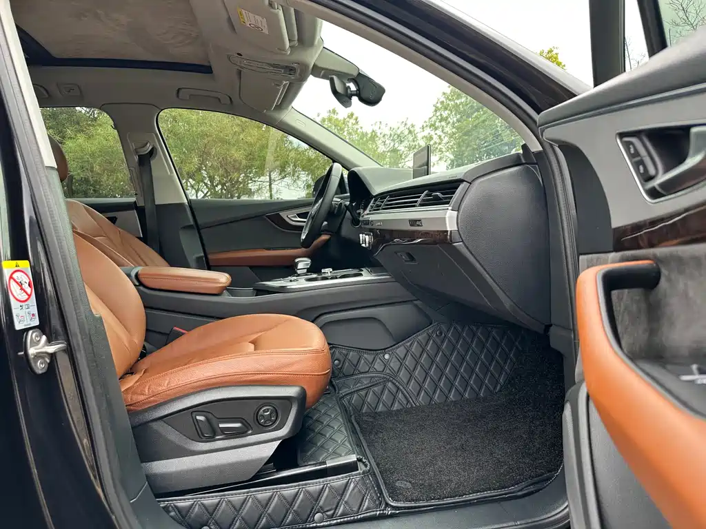 Audi Q7 2019 55 TFSI Technology Edition
