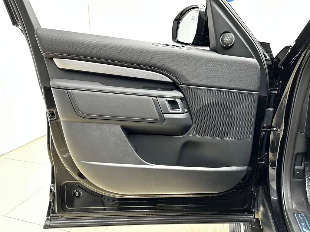 Land Rover Discovery 2021 360PS R-Dynamic S