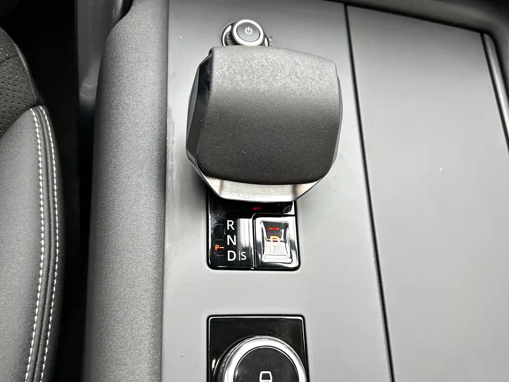 Land Rover Discovery 2021 360PS R-Dynamic S