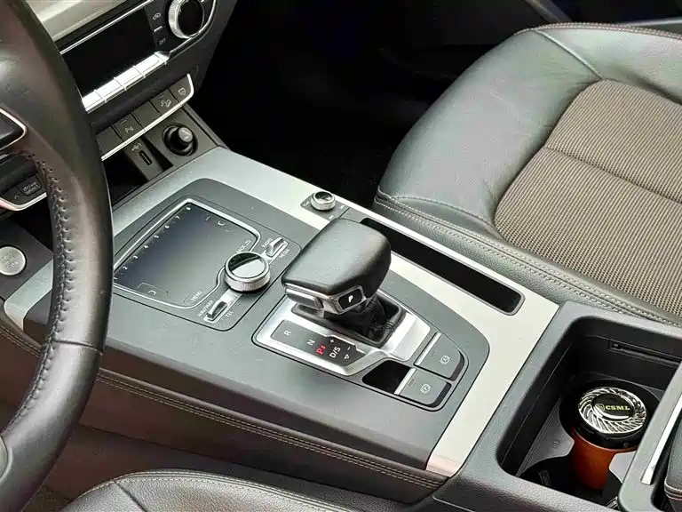 Audi Q5L 2018 40 TFSI Fashion Edition