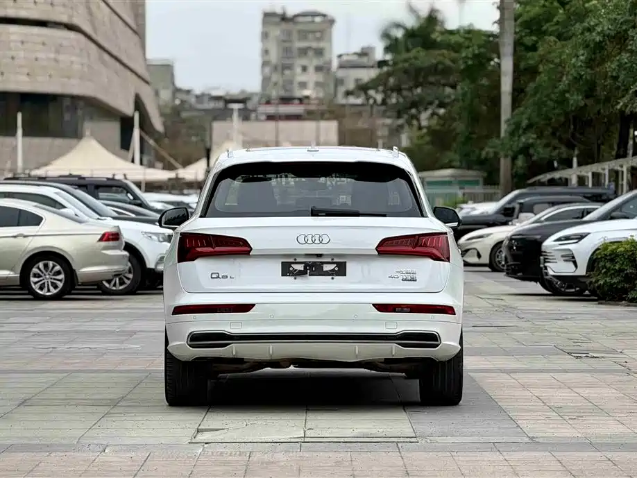 Audi Q5L 2018 40 TFSI Fashion Edition