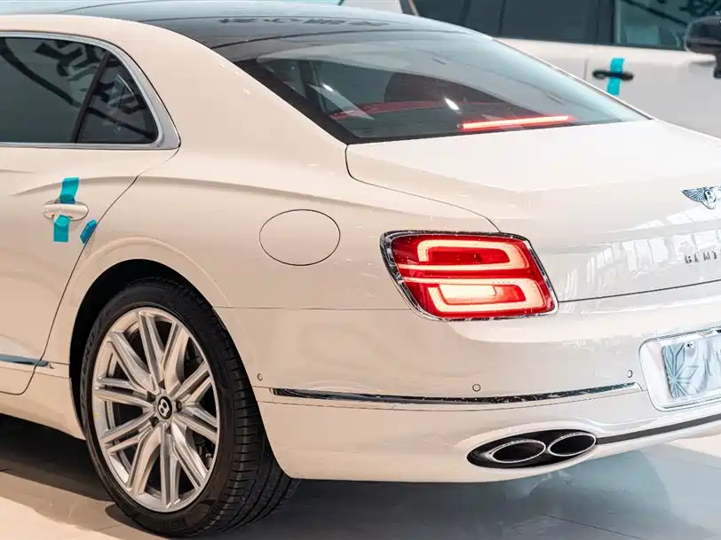 Bentley Flying Spur Plug-in Hybrid 2024 2.9T V6