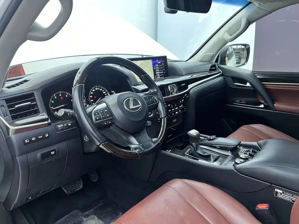 Lexus LX 2016 570 Dynamic Luxury Edition