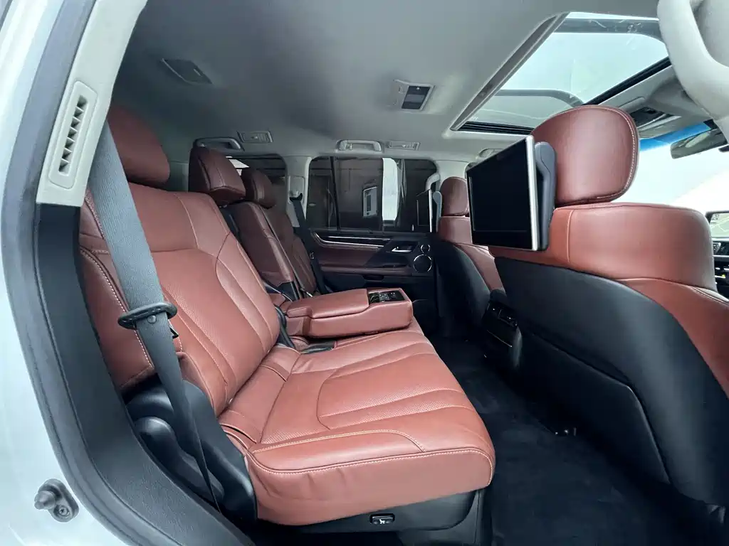 Lexus LX 2016 570 Dynamic Luxury Edition