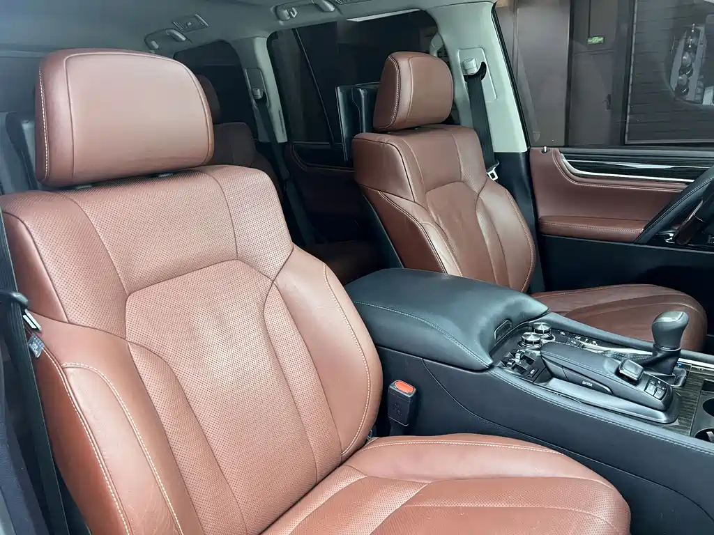 Lexus LX 2016 570 Dynamic Luxury Edition