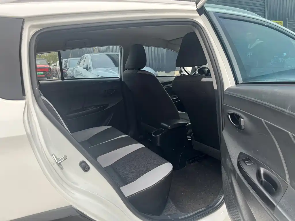 Yaris L Zhixuan 2022 Zhixuan X 1.5L CVT Leading PLUS Edition