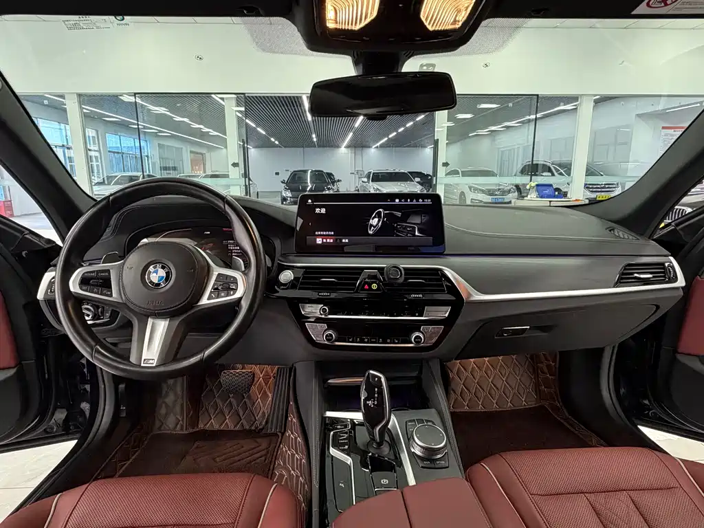 BMW 5 Series 2022 530Li Leading Edition M Sport Package