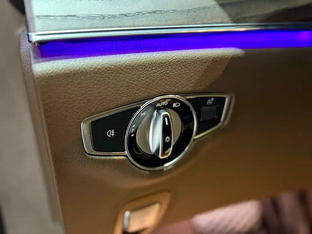 Mercedes-Benz E 300 L Fashion Edition (2022 Facelift)