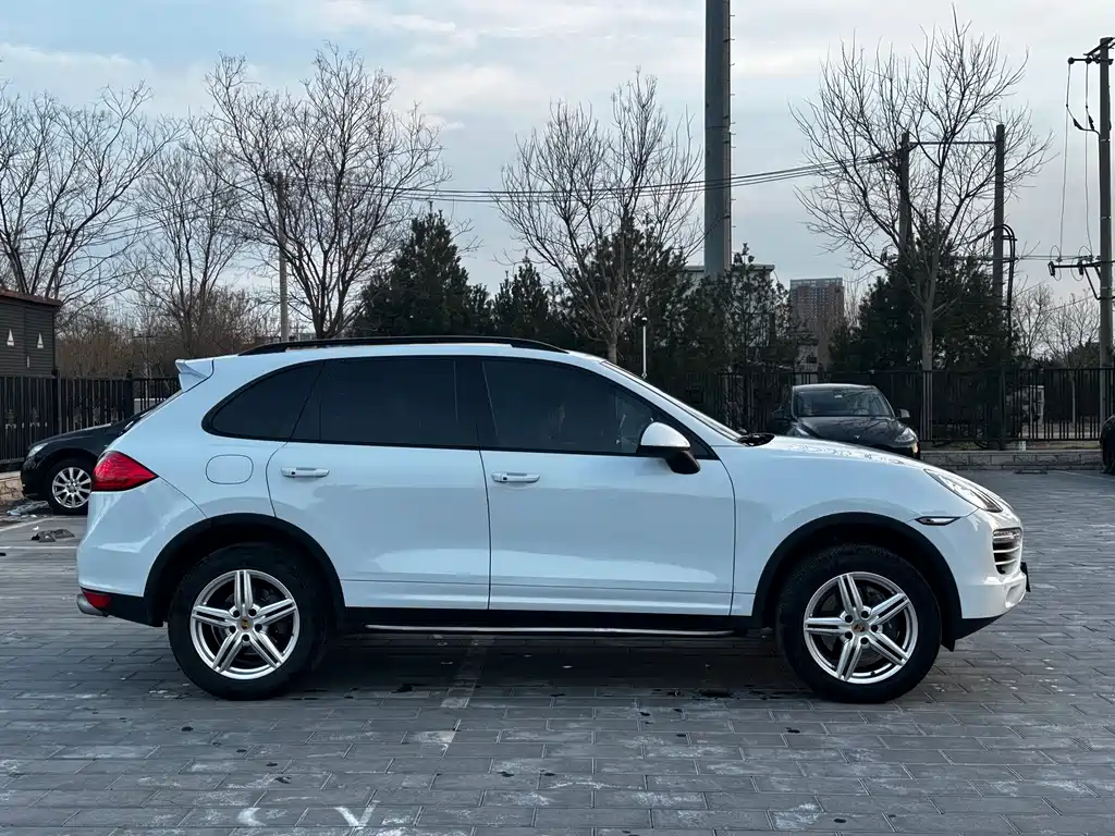 Cayenne 2014 Cayenne Platinum Edition 3.0T